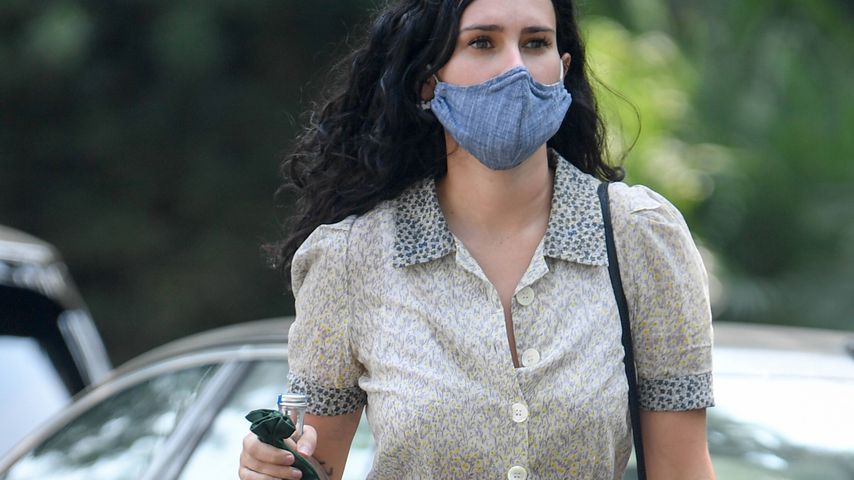 Kann man mal machen: Rumer Willis gönnt sich 141-Euro-Wasser