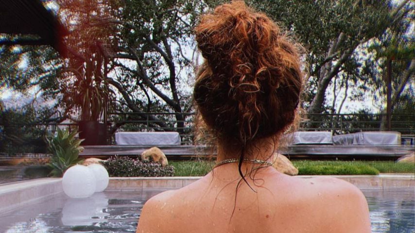 Rumer Willis im Pool, Oktober 2021