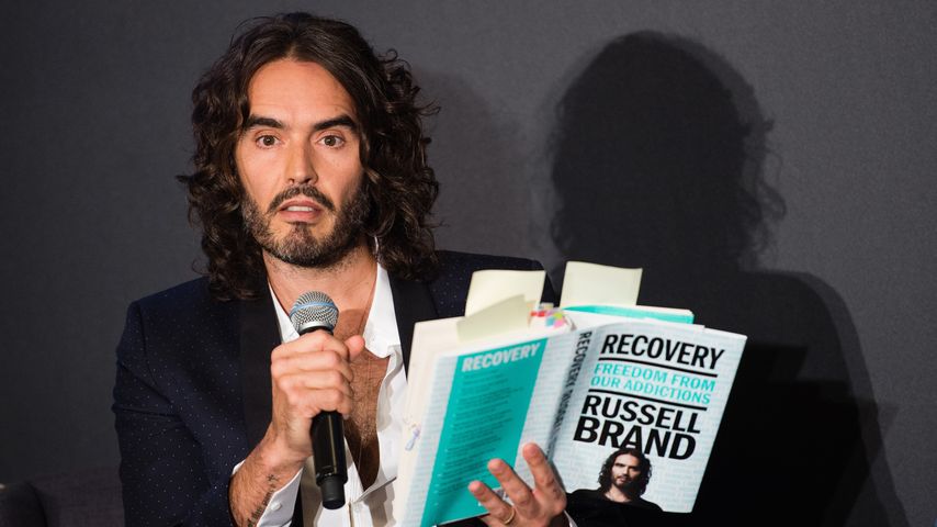 Russell Brand, Komiker