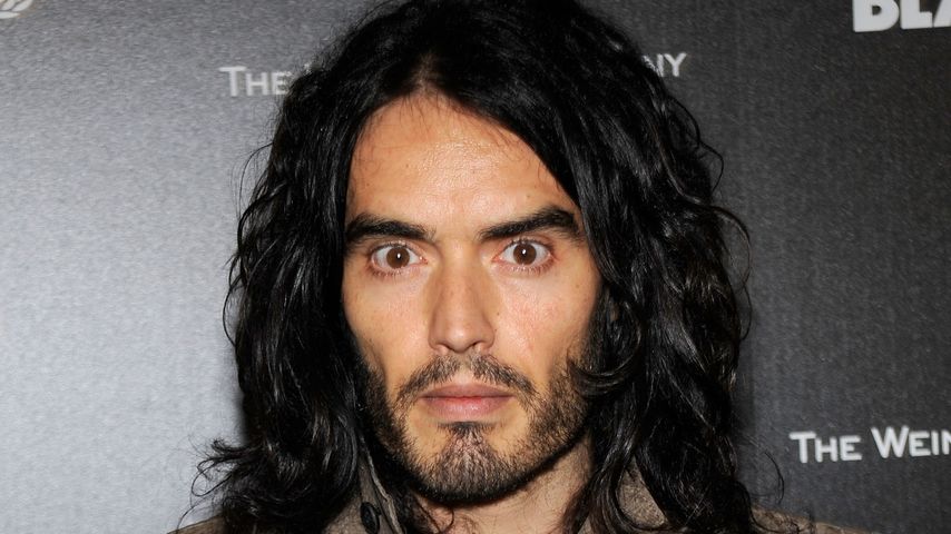Russell Brand zeigt sich nach Vorwürfen erstmals öffentlich