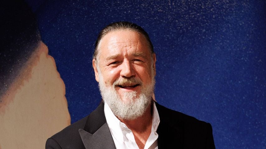 Russell Crowe überrascht mit seiner Verwandlung in Venedig