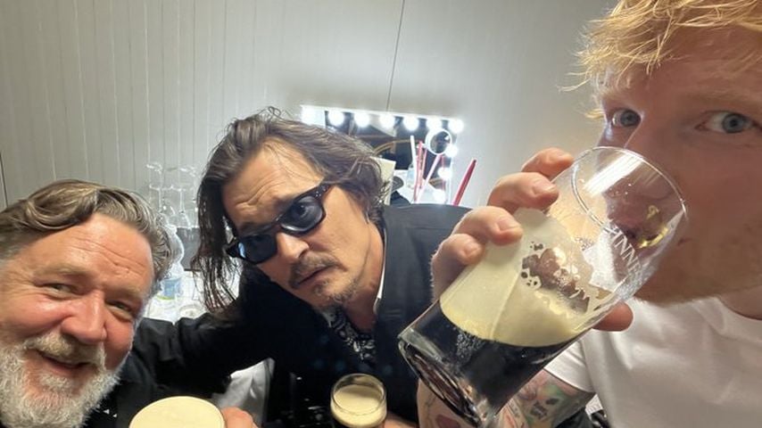 Ed Sheeran erntet einen Shitstorm nach Foto mit Johnny Depp