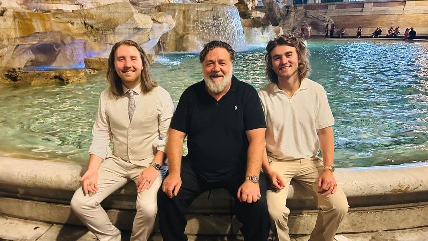 Selten: Russell Crowe erscheint mit seinen Söhnen zu Awards