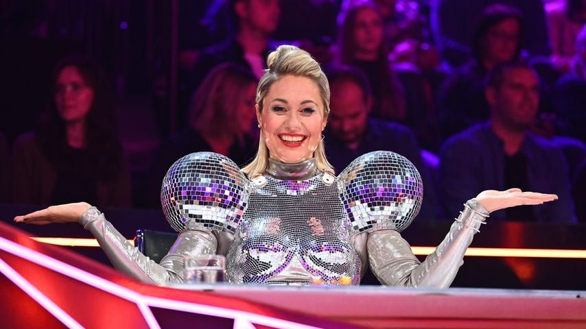 Ruth Moschners "The Masked Singer"-Look irritiert die Fans