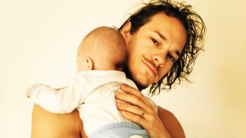 Schon groß! Ryan Dorsey stellt Babybild mit Sohn Josey nach