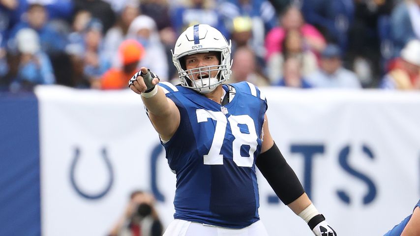Ryan Kelly, NFL-Center
