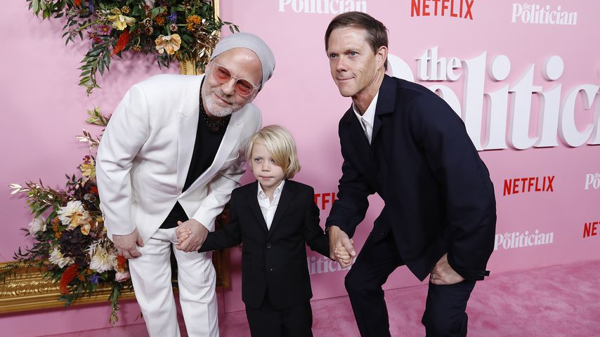 Ryan Murphy und David Miller mit ihrem Sohn Logan auf der Premiere von "The Politician"