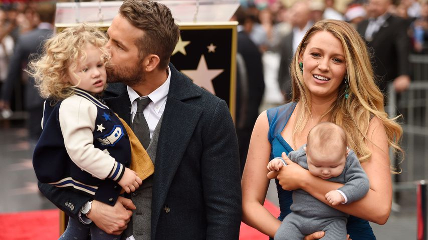 Ryan Reynolds und Blake Lively mit ihren Töchtern James und Inez