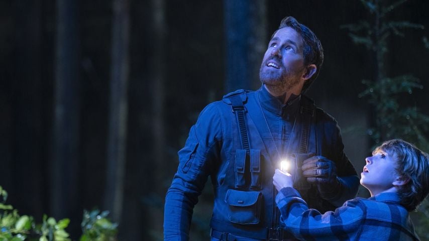 Ryan Reynolds und Walker Scobell in "The Adam Project"
