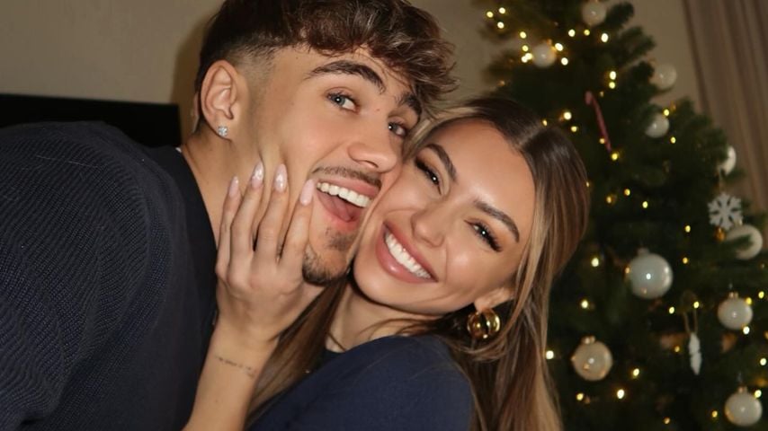 Dieses schöne Weihnachtsritual haben Ryan Wöhrl und Lina