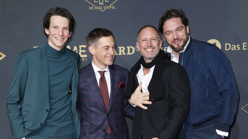 Sabin Tambrea, Volker Bruch, Benno Fürmann und Ronald Zehrfeld auf der "Babylon Berlin"-Premiere