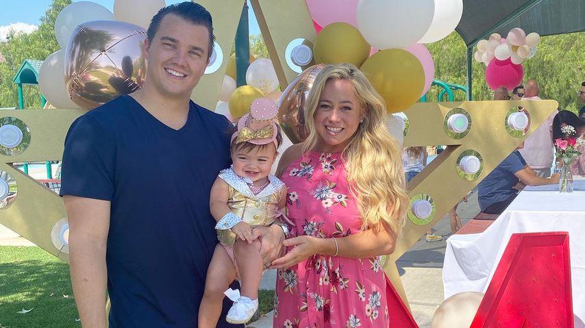 Sabrina Bryan mit ihrem Mann und ihrer Tochter, August 2021
