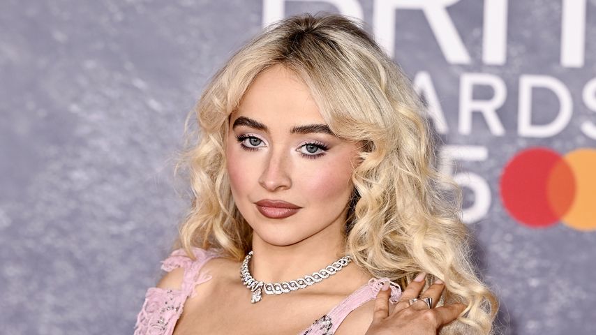 Sabrina Carpenter wurde von aggressiven Fotografen belagert