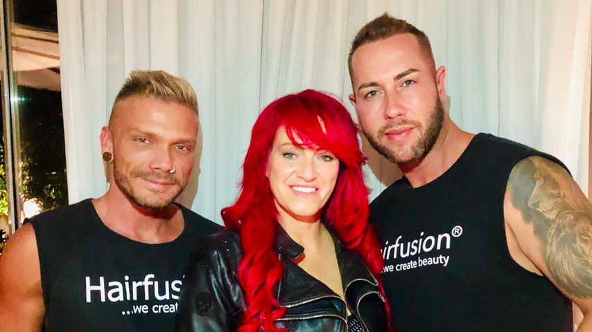 Sabrina Lange mit dem Team von Hairfusion Germany, August 2019