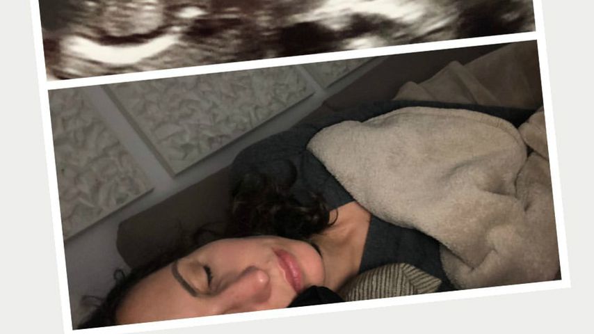 Sabrina Mockenhaupt mit ihrem Ultraschallbild