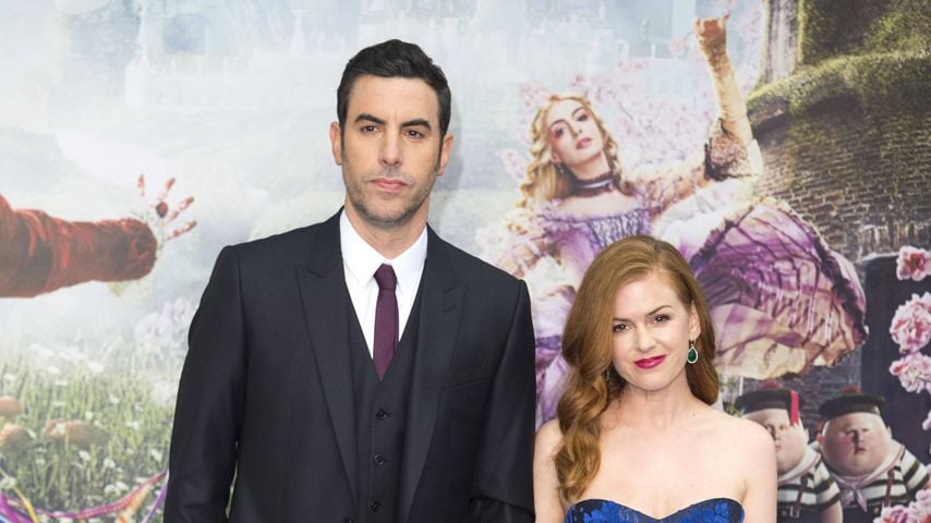 Sacha Baron Cohen und Isla Fisher bei der Europa-Premiere von "Alice Through The Looking Glass" in London, 2016