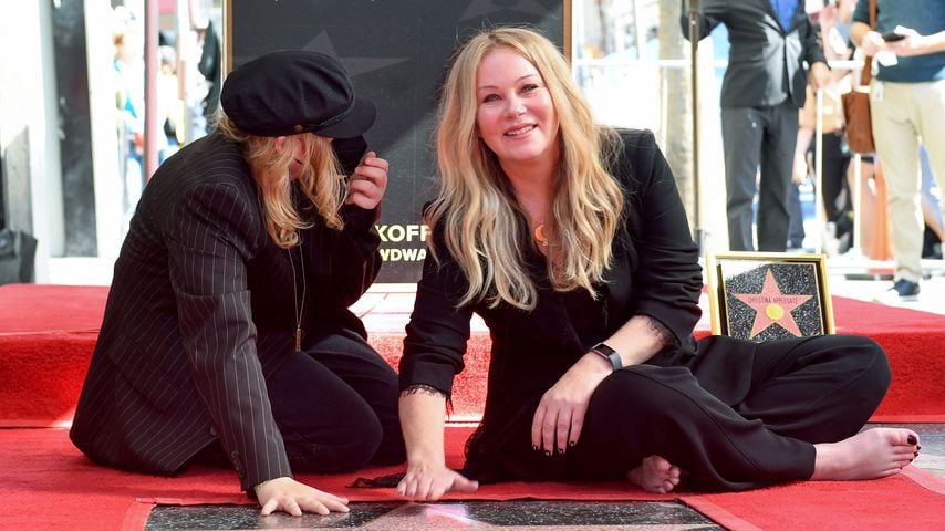 Sadie Grace LeNoble mit ihrer Mutter Christina Applegate, im Jahr 2022