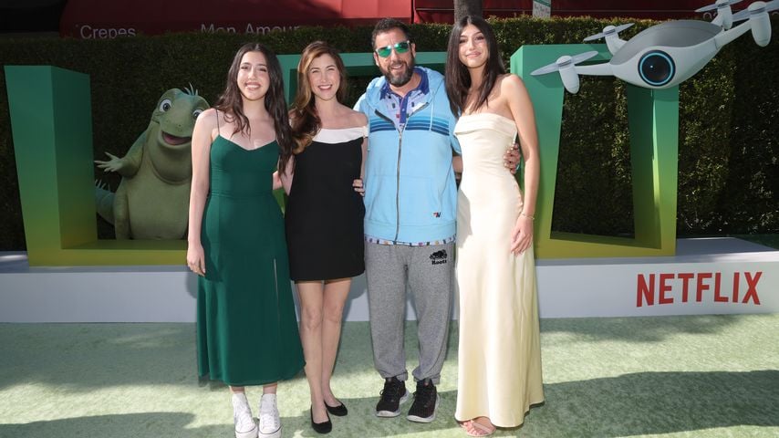 Sadie Sandler, Jackie Sandler, Adam Sandler und Sunny Sandler im November 2013