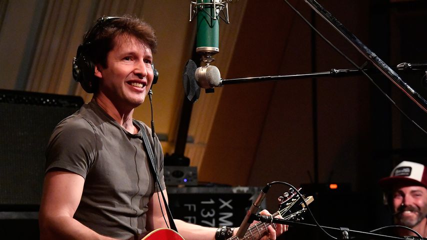 "The Voice"-Coaches baff: James Blunt performt als Talent!