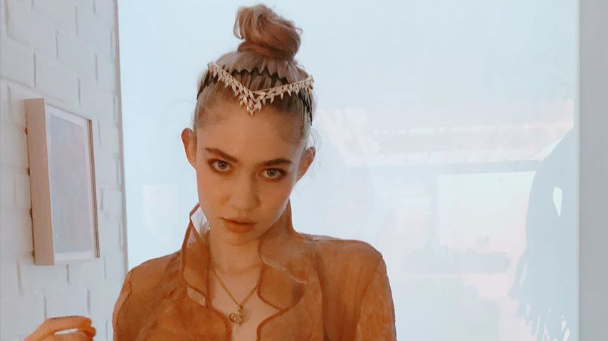 Grimes, Sängerin