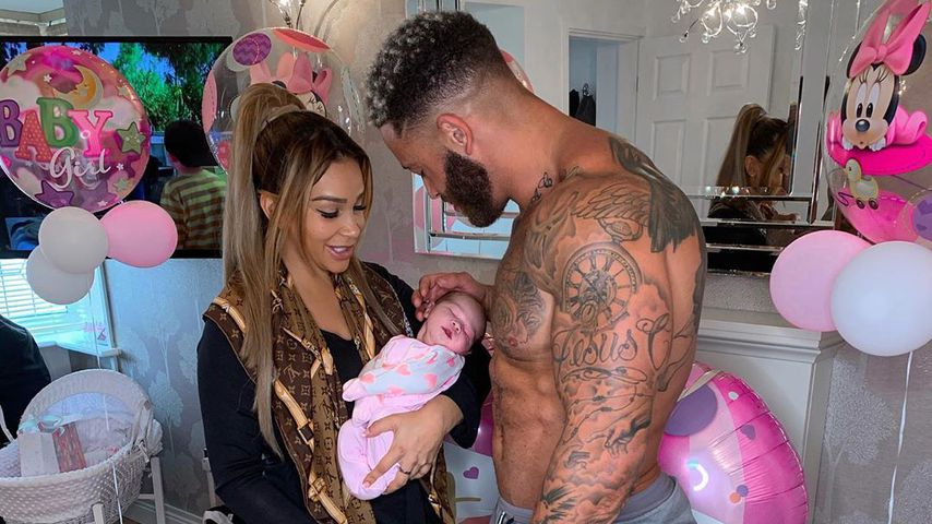 Safiyya Vorajee, Azaylia und Ashley Cain