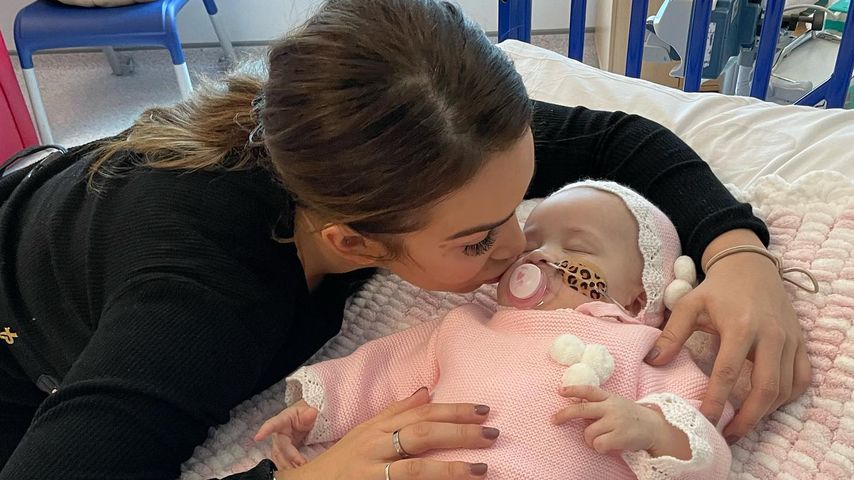 Safiyya Vorajee mit ihrer Tochter Azaylia