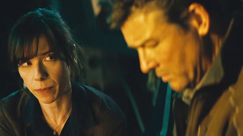 Sally Hawkins und Kyle Chandler in "Godzilla 2"