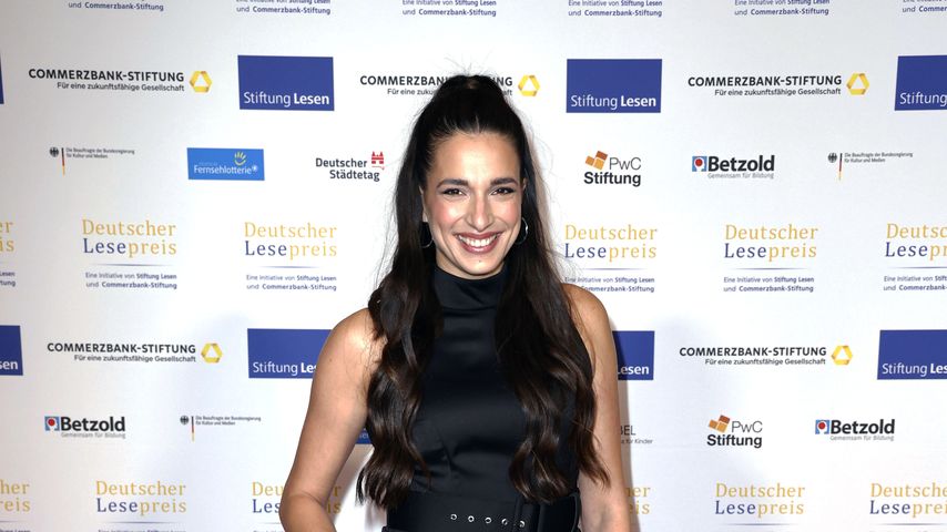 Sally Özcan, Internetstar