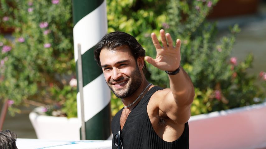 Bandelt Sam Asghari etwa mit dieser mysteriösen Blondine an?