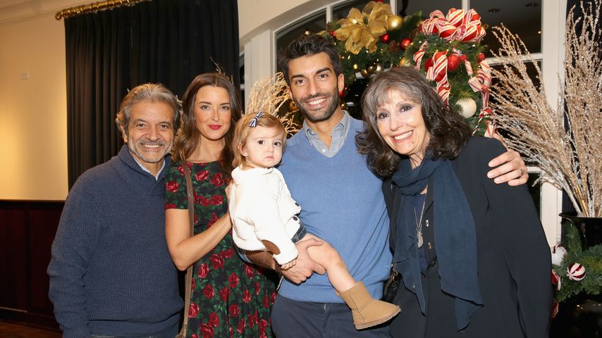 Sam Baldoni, Emily Baldoni, Justin Baldoni, Sharon Baldoni.