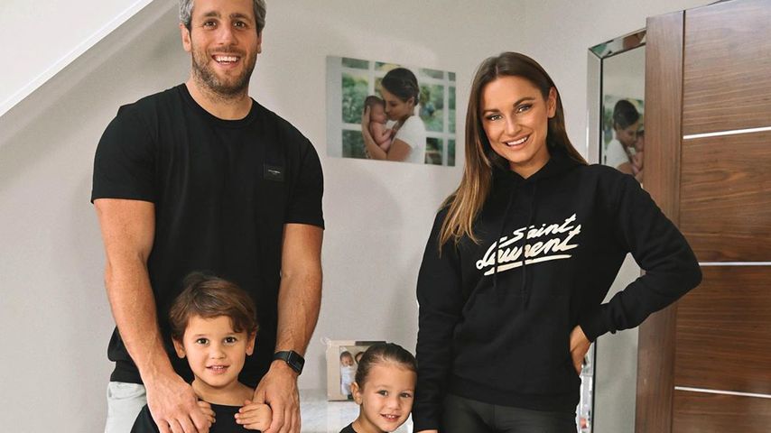Sam Faiers mit ihrem Freund Paul Knightley und ihren Kindern