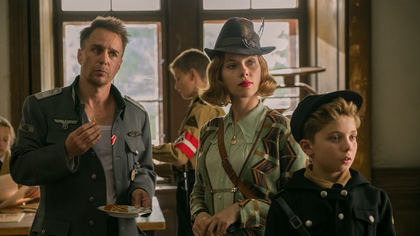 Sam Rockwell, Scarlett Johansson und Roman Griffin Davis in "Jojo Rabbit"