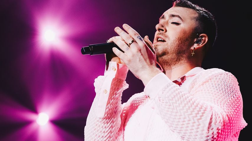 Leidenschaftliche Küsse: Sam Smith mit neuem Lover erwischt