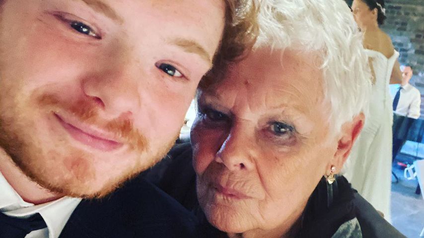 Sam Williams mit seiner Großmutter Judi Dench, März 2020