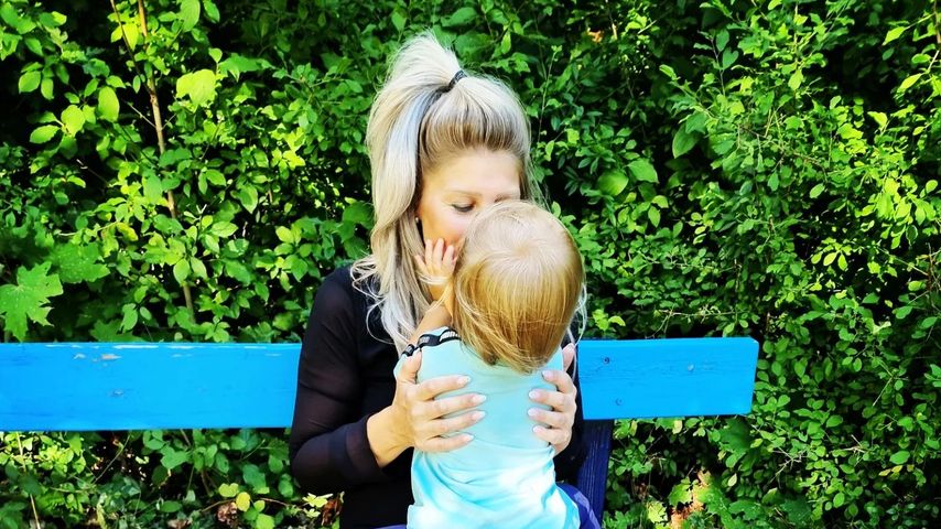 Samantha von "Hochzeit auf den ersten Blick" mit ihrem Sohn