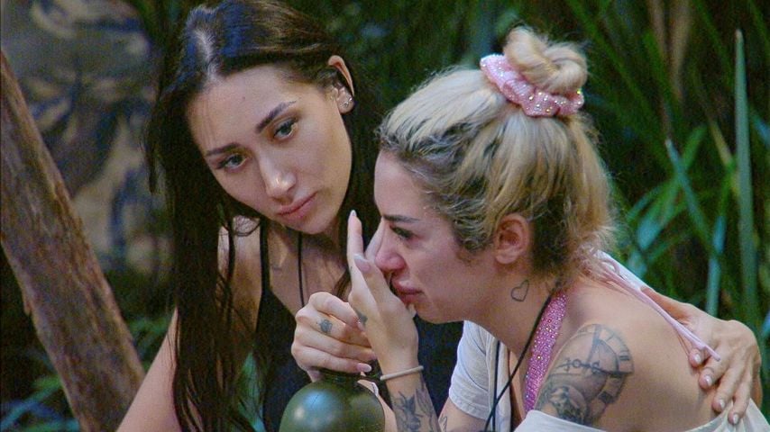 Wegen ihres Vaters: Ariel weint im Dschungelcamp bitterlich