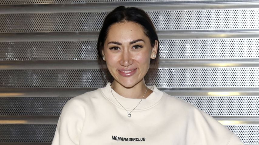 Samira Yavuz vor dem Abflug der Dschungelcamp-Kandidaten in Frankfurt am Main, 16.01.2026