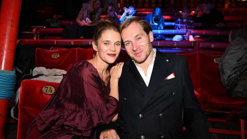 Samuel Koch und Sarah Elena Timpe bei der Premiere des Circus-Theaters Roncalli im Werksviertel München, 24. Oktober 2025
