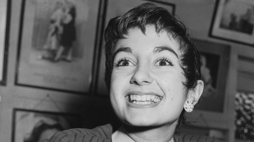 "Carry On"-Star Sandra Caron ist mit 89 Jahren verstorben