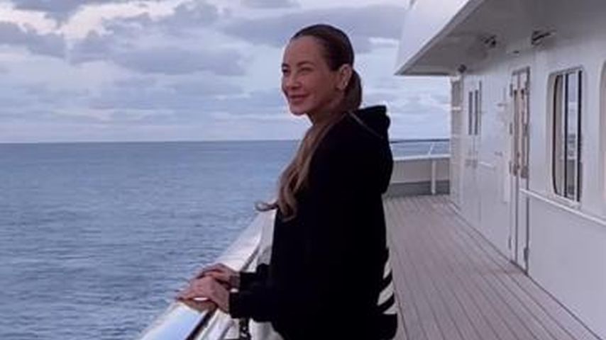 Sandy Meyer-Wölden beim Dreh von "Das Traumschiff"