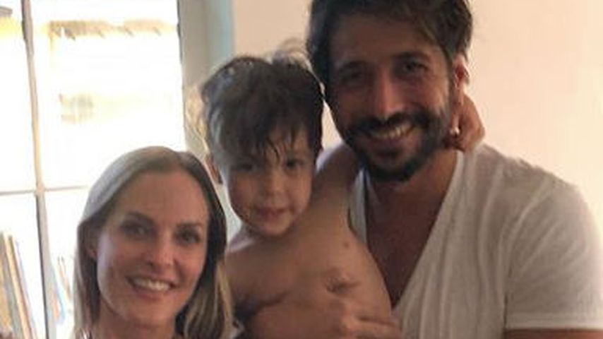 Sandy Mölling, Sohn Noah und Partner Nasri Atweh, im Jahr 2019