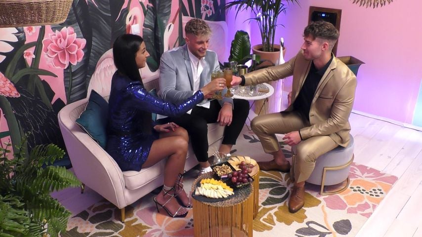 "Love Island"-Granate Sanne verdreht Tom und Mark die Köpfe