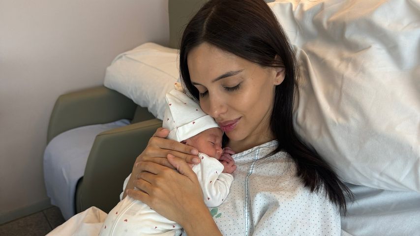 Sara Gündoğan mit ihrer Tochter Ella, Februar 2025