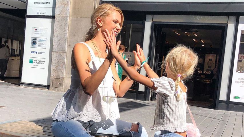 Sara Kulka mit Tochter Matilda, September 2019
