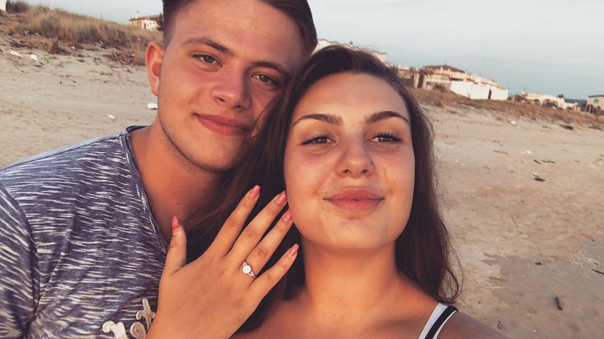 Hat Pietro Lombardi gratuliert? Schwester Sara ist verlobt!