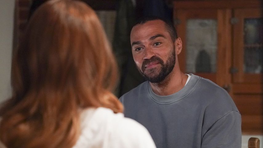 Sarah Drew und Jesse Williams in ihren "Grey's Anatomy"-Rollen