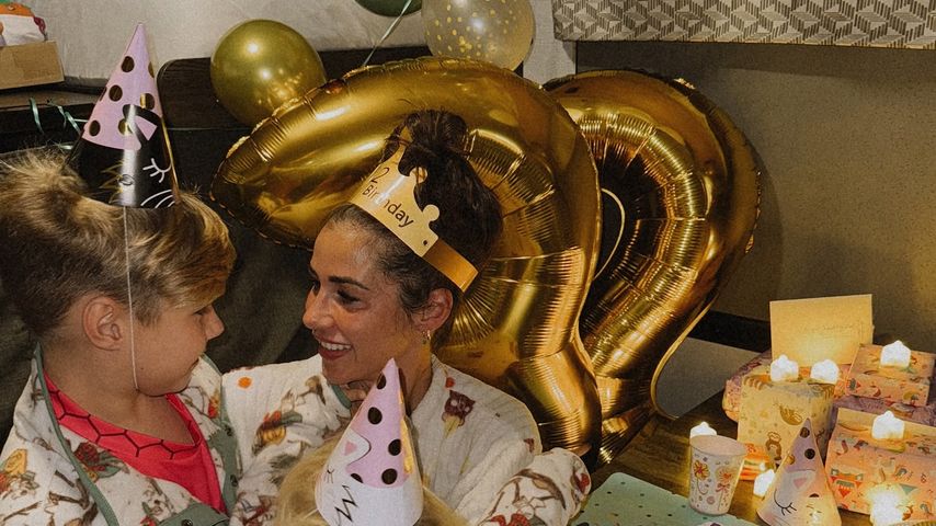 Sarah Engels mit ihren Kindern im Oktober 2024