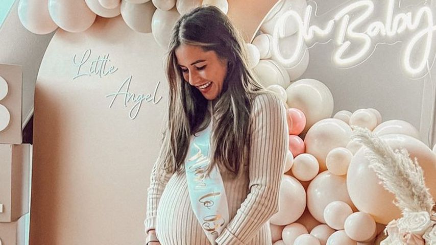 "Nichts geahnt": Sarah Engels wird mit Babyparty überrascht