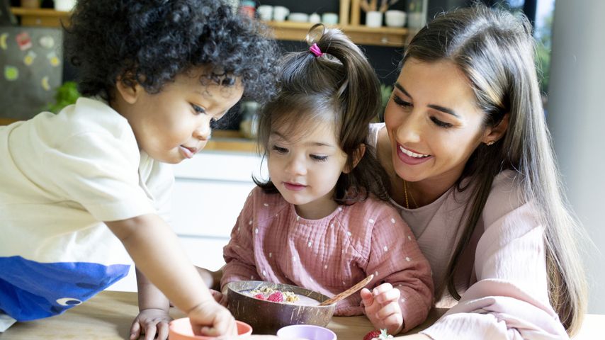 Sarah Engels mit Kindern