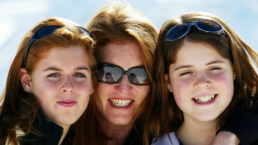 Sarah Ferguson mit ihren Töchtern Eugenie und Beatrice